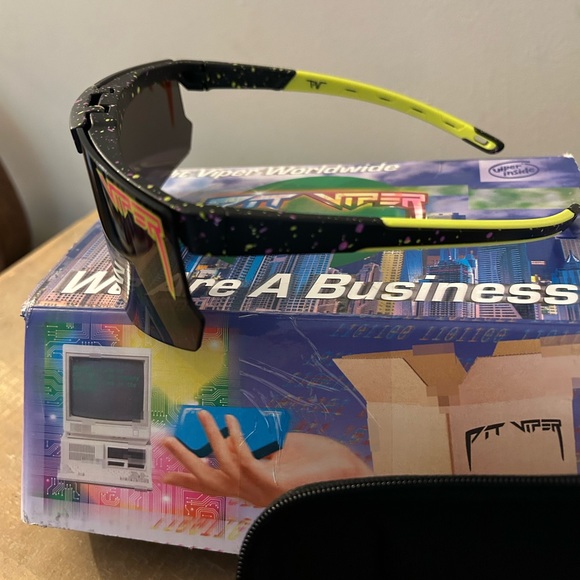 NIB Pit Viper 93’dusk flip ups - Picture 2 of 10